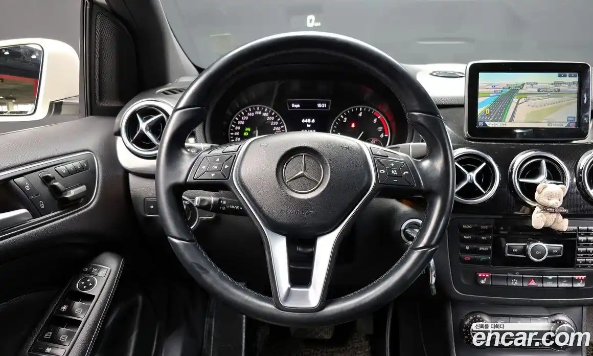 Mercedes-Benz B-Class 2014 1.8 Автомат в Москве № 390901, фото 13
