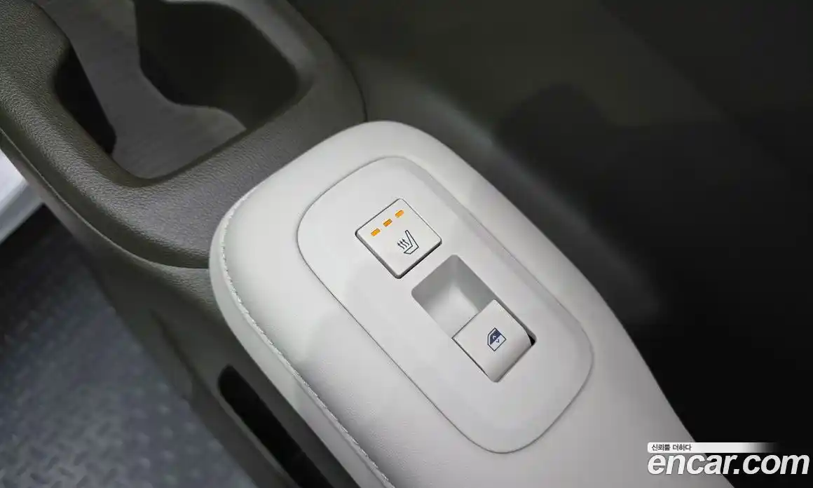 Hyundai Santa Fe 2024 1.6 Автомат в Москве № 395281, фото 17