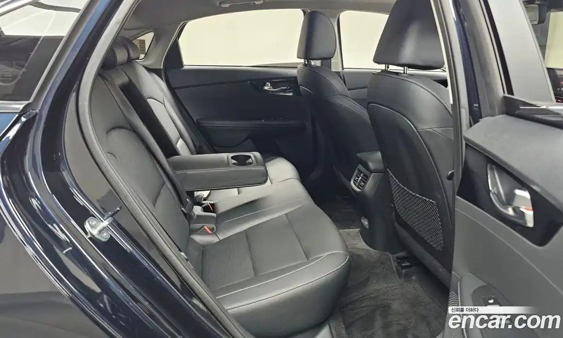 Kia K3 2022 1.6 Автомат в Москве № 400812, фото 12