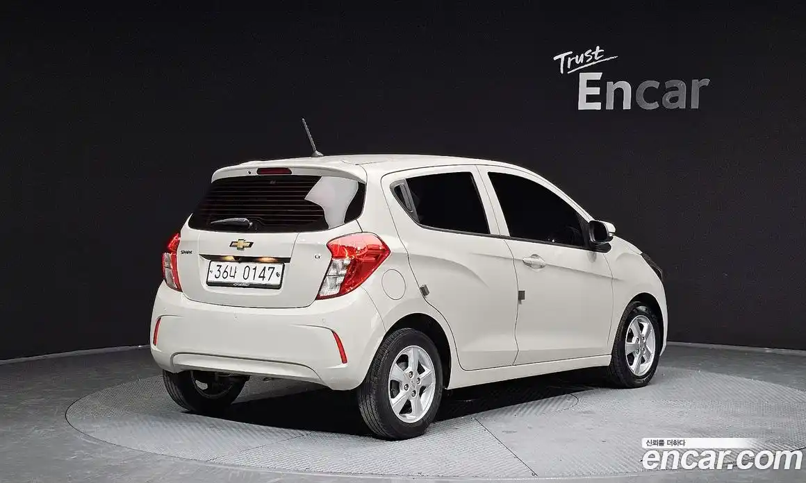 Chevrolet Spark 2017 1.0 Робот в Москве № 40525, фото 5