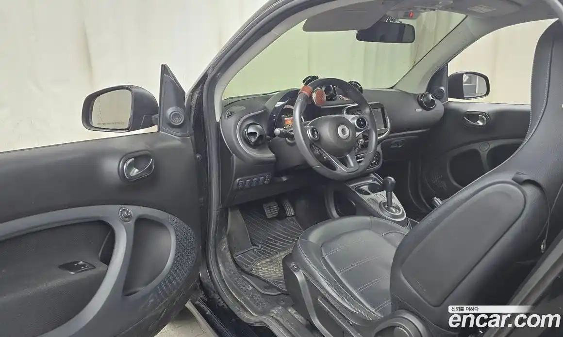 Smart Fortwo 2016 1.0 Автомат в Москве № 417133, фото 12