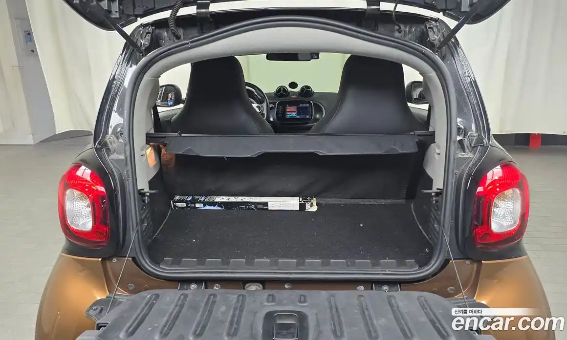 Smart Fortwo 2016 1.0 Автомат в Москве № 417133, фото 20