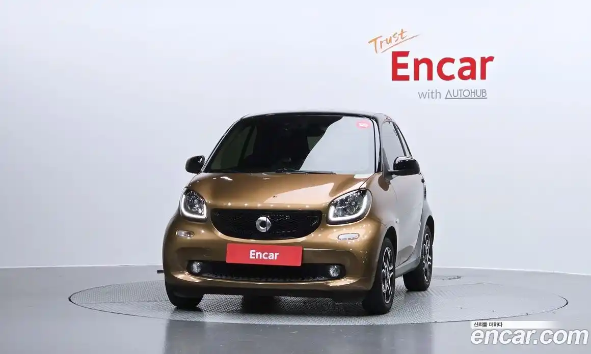 Smart Fortwo 2016 1.0 Автомат в Москве № 417133, фото 3