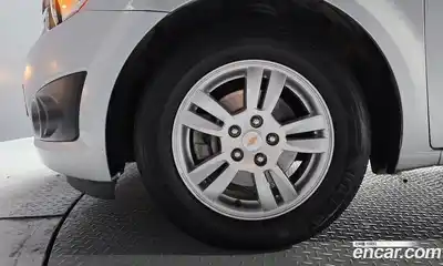 Chevrolet Aveo 2015 1.4 Автомат в Москве № 422431, миниатюра 5