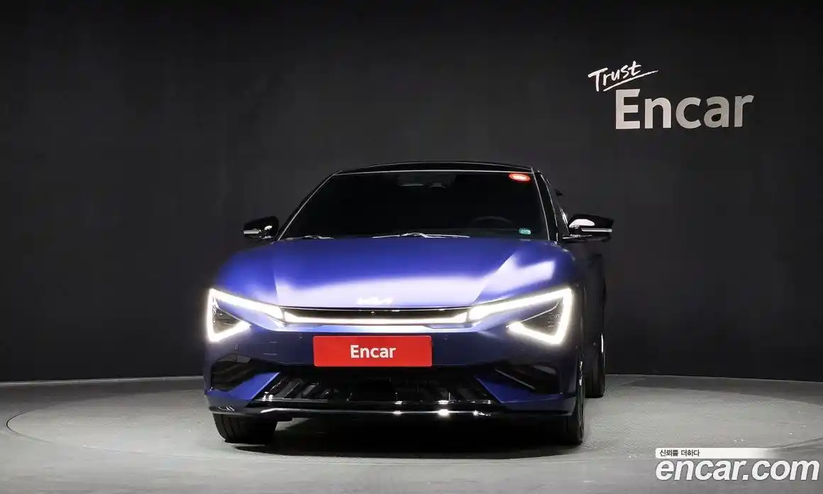 Kia EV6 2025 0.1 Автомат в Москве № 460730, фото 3