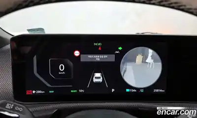 Kia EV6 2025 0.1 Автомат в Москве № 460730, миниатюра 8