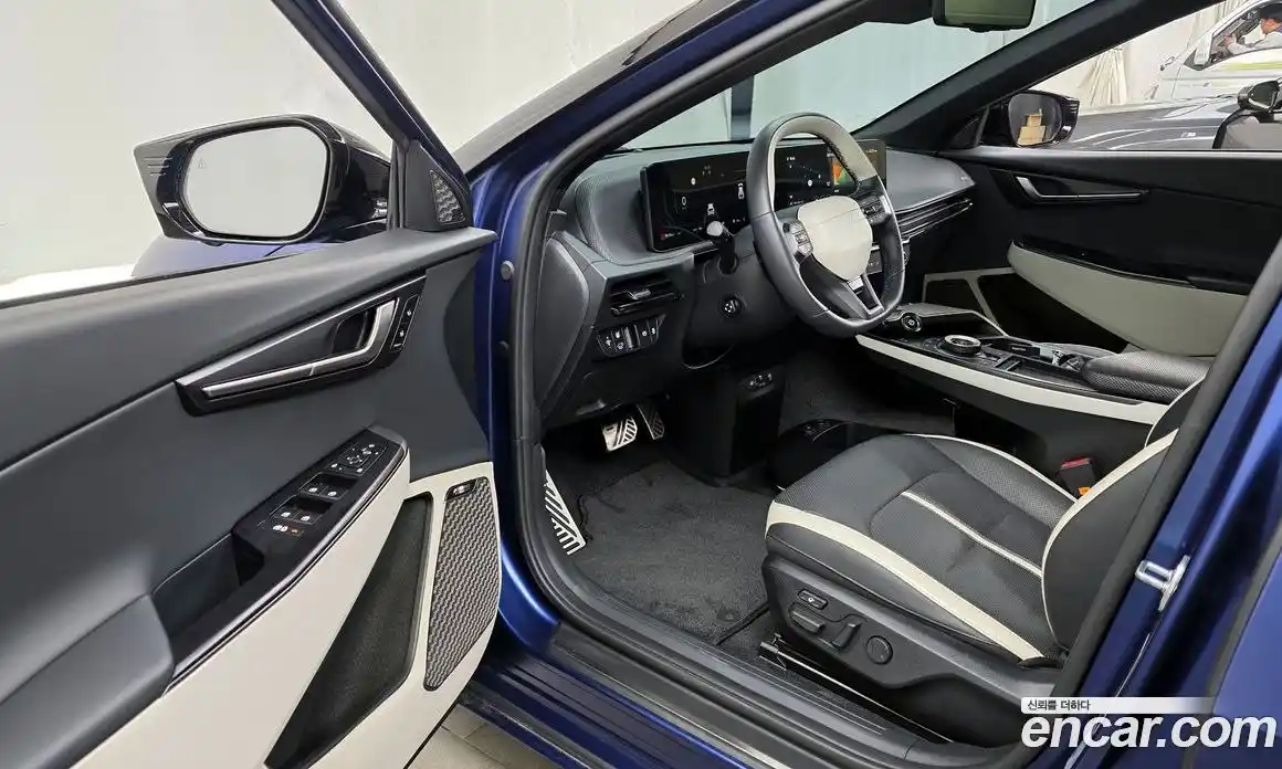 Kia EV6 2025 0.1 Автомат в Москве № 460730, фото 10