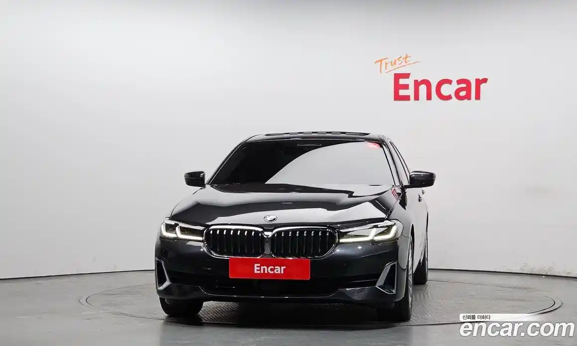 BMW 5-Series 2023 2.0 Автомат в Москве № 464232, фото 3