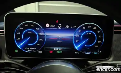 Mercedes-Benz EQE 2023 0.3 Автомат в Москве № 465996, миниатюра 8