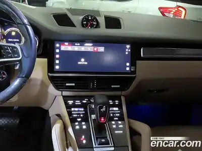 Porsche Cayenne 2022 3.0 Автомат в Москве № 470786, миниатюра 11