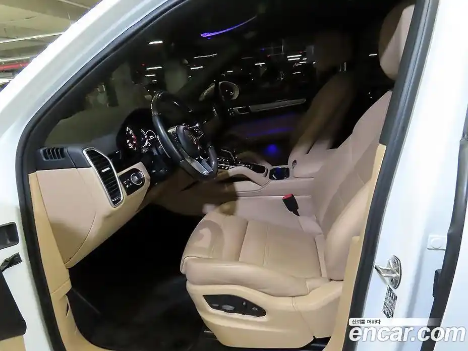 Porsche Cayenne 2022 3.0 Автомат в Москве № 470786, фото 19