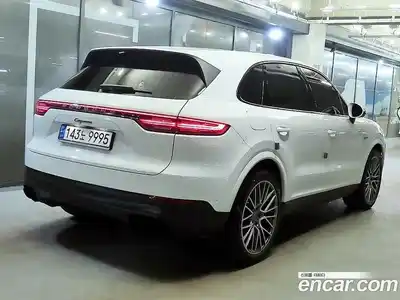 Porsche Cayenne 2022 3.0 Автомат в Москве № 470786, миниатюра 2