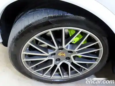 Porsche Cayenne 2022 3.0 Автомат в Москве № 470786, миниатюра 5