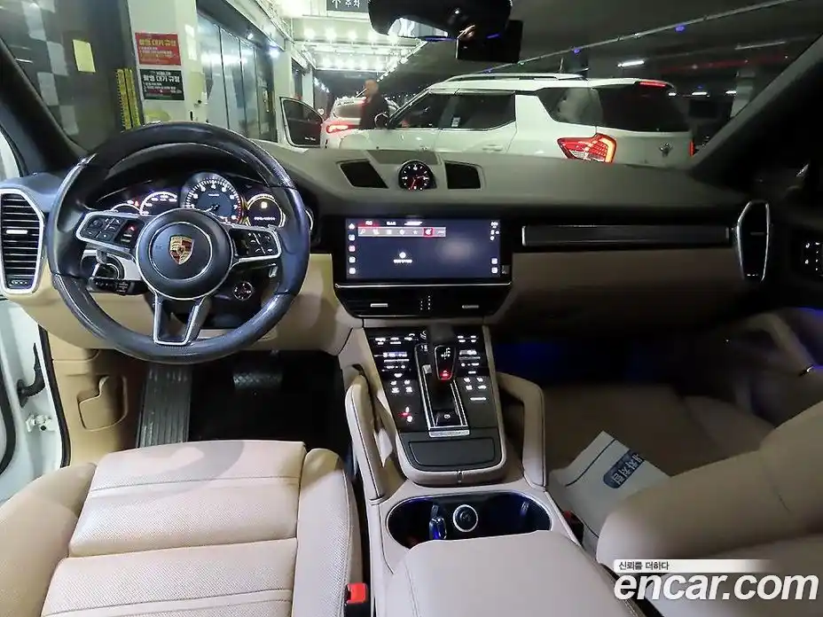 Porsche Cayenne 2022 3.0 Автомат в Москве № 470786, фото 10