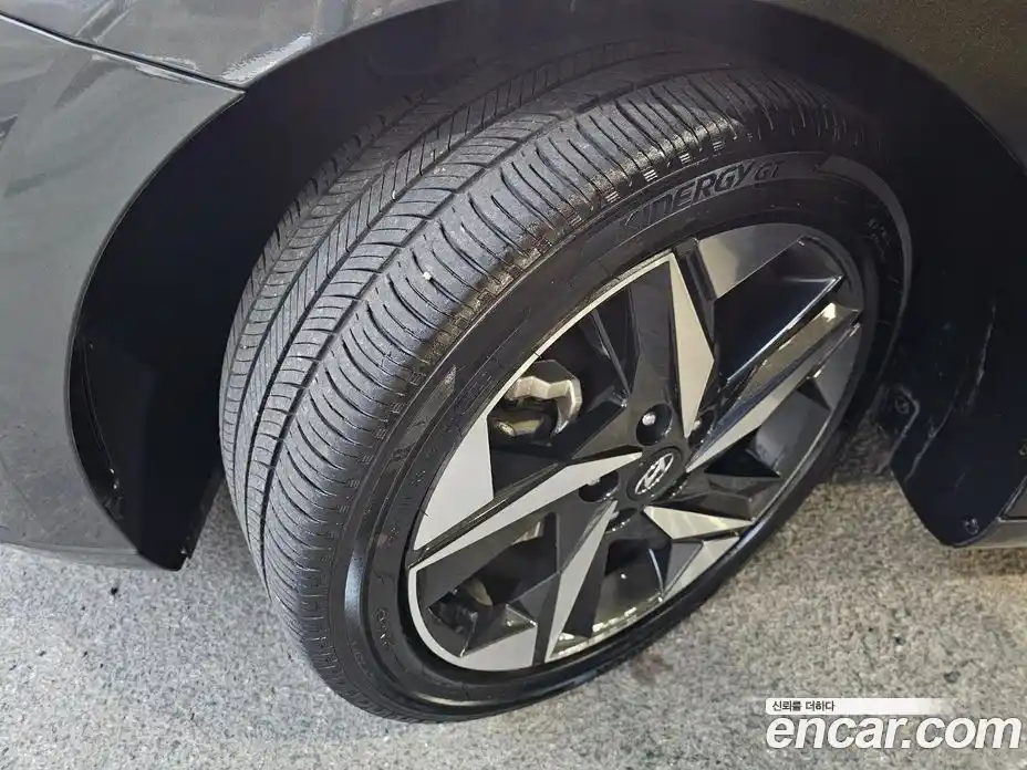 Hyundai Avante 2023 1.6 Автомат в Москве № 94410, фото 18