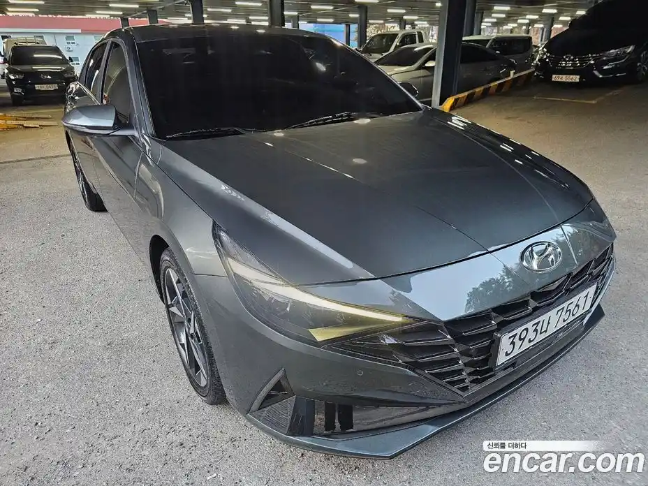 Hyundai Avante 2023 1.6 Автомат в Москве № 94410, фото 3
