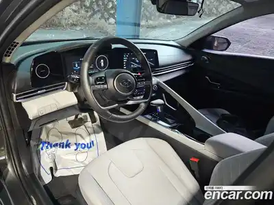 Hyundai Avante 2023 1.6 Автомат в Москве № 94410, миниатюра 10