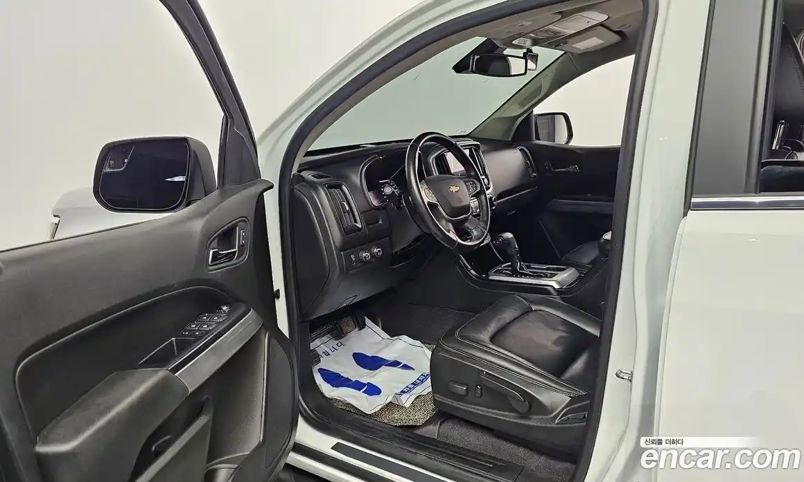 Chevrolet Colorado 2020 3.6 Автомат в Москве № 99817, фото 18