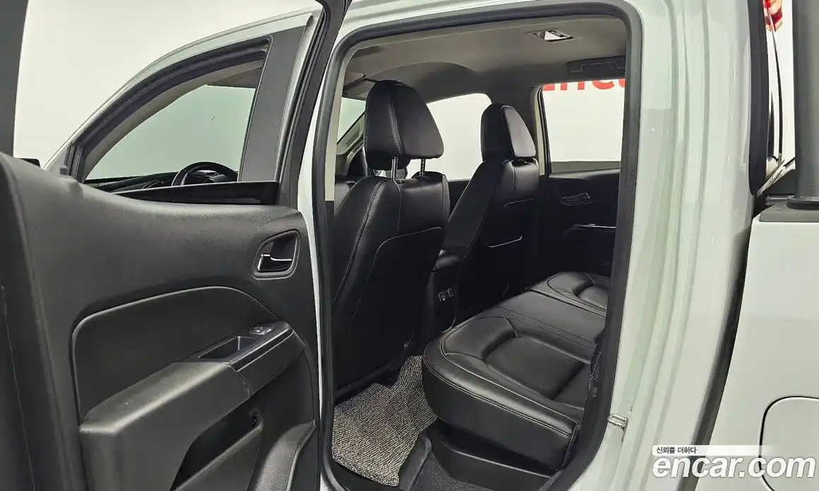 Chevrolet Colorado 2020 3.6 Автомат в Москве № 99817, фото 20