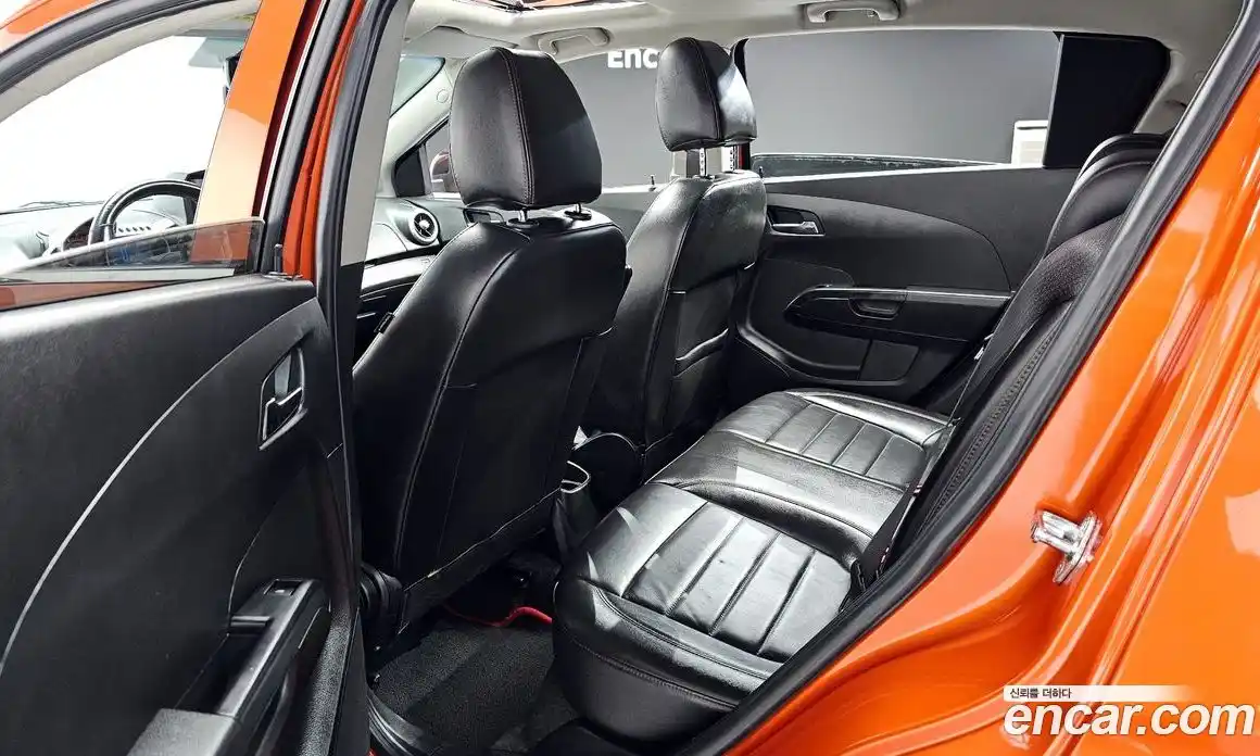 Chevrolet Aveo 2014 1.4 Автомат в Москве № 100248, фото 15