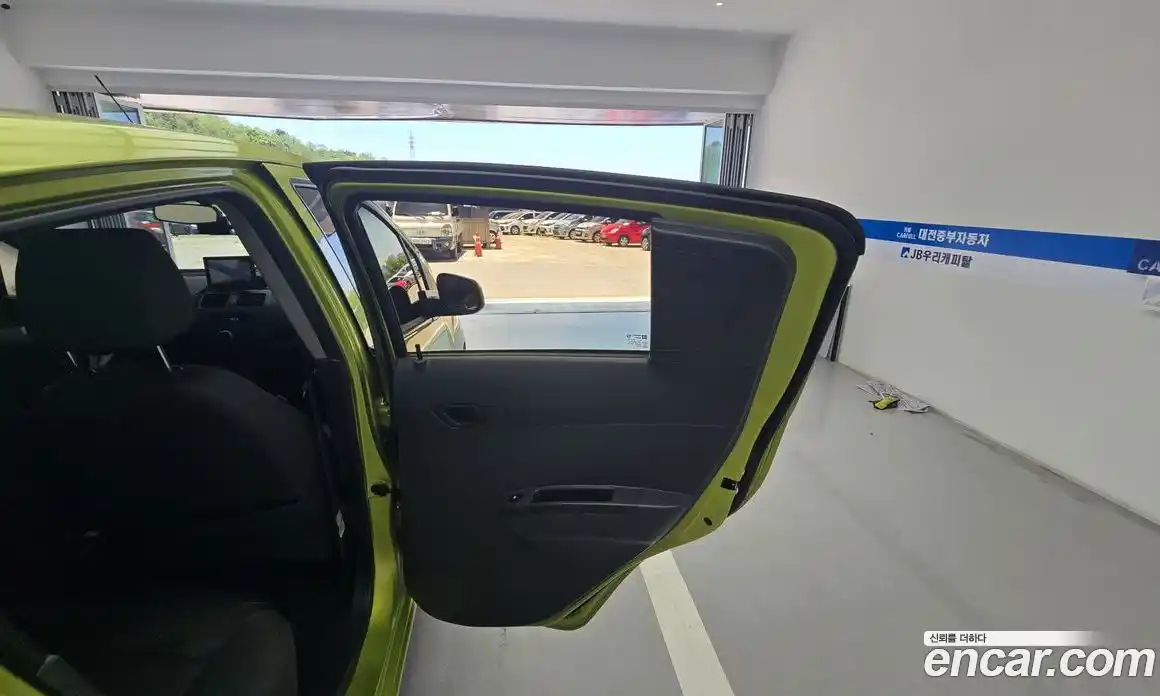 Chevrolet Spark 2012 1.0 Автомат в Москве № 105269, фото 16