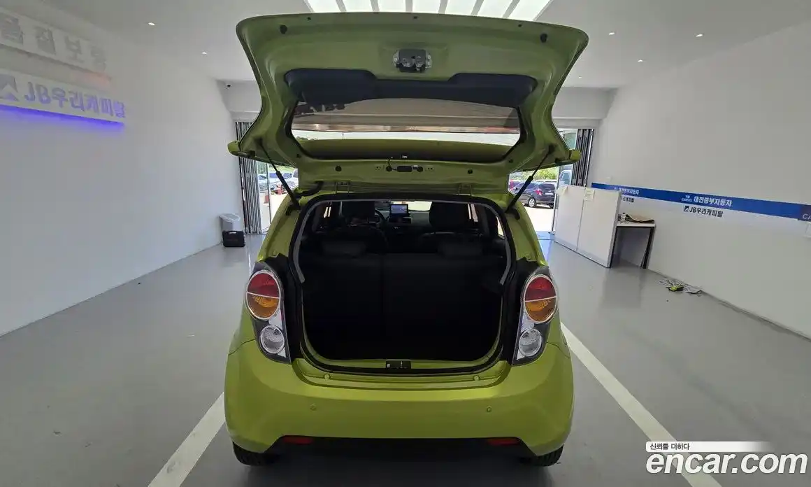 Chevrolet Spark 2012 1.0 Автомат в Москве № 105269, фото 7