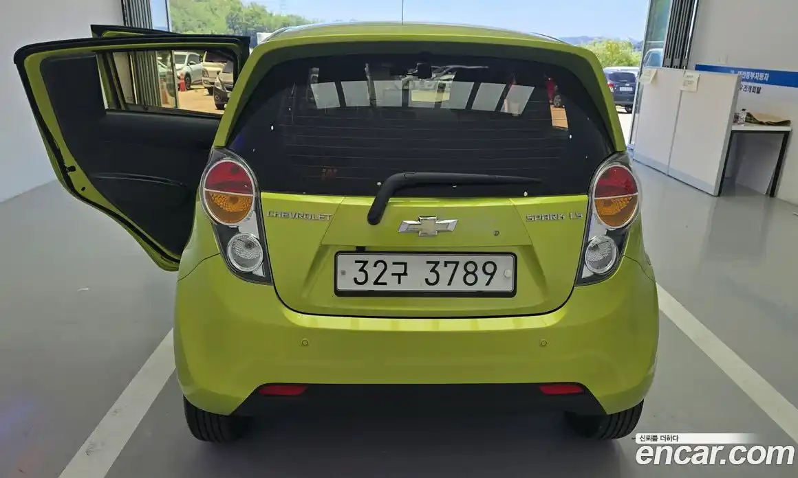 Chevrolet Spark 2012 1.0 Автомат в Москве № 105269, фото 8