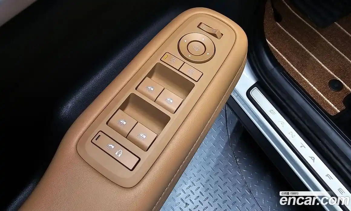 Hyundai Santa Fe 2024 2.5 Автомат в Москве № 109878, фото 7