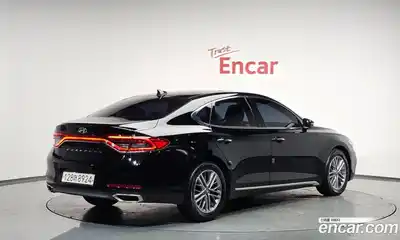 Hyundai Grandeur 2018 2.4 Автомат в Москве № 112076, миниатюра 3