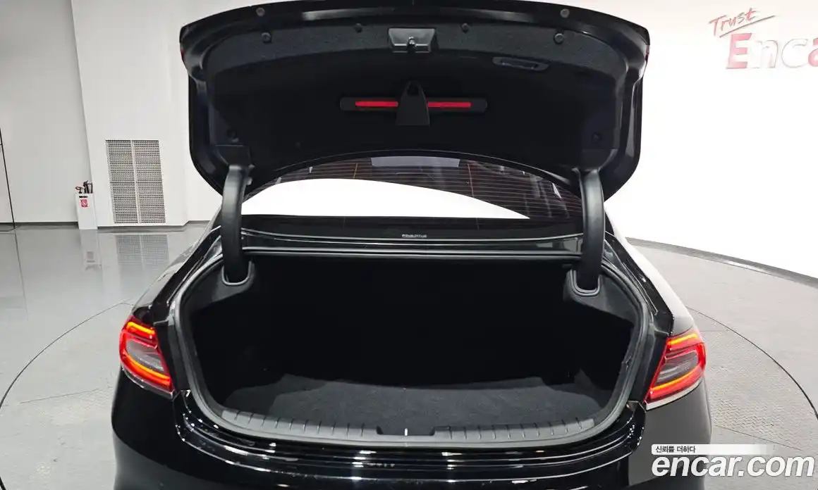 Hyundai Grandeur 2018 2.4 Автомат в Москве № 112076, фото 7