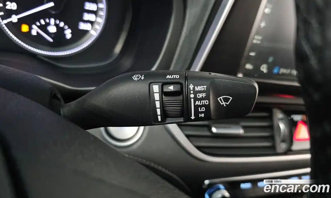 Hyundai Grandeur 2018 2.4 Автомат в Москве № 112076, фото 9