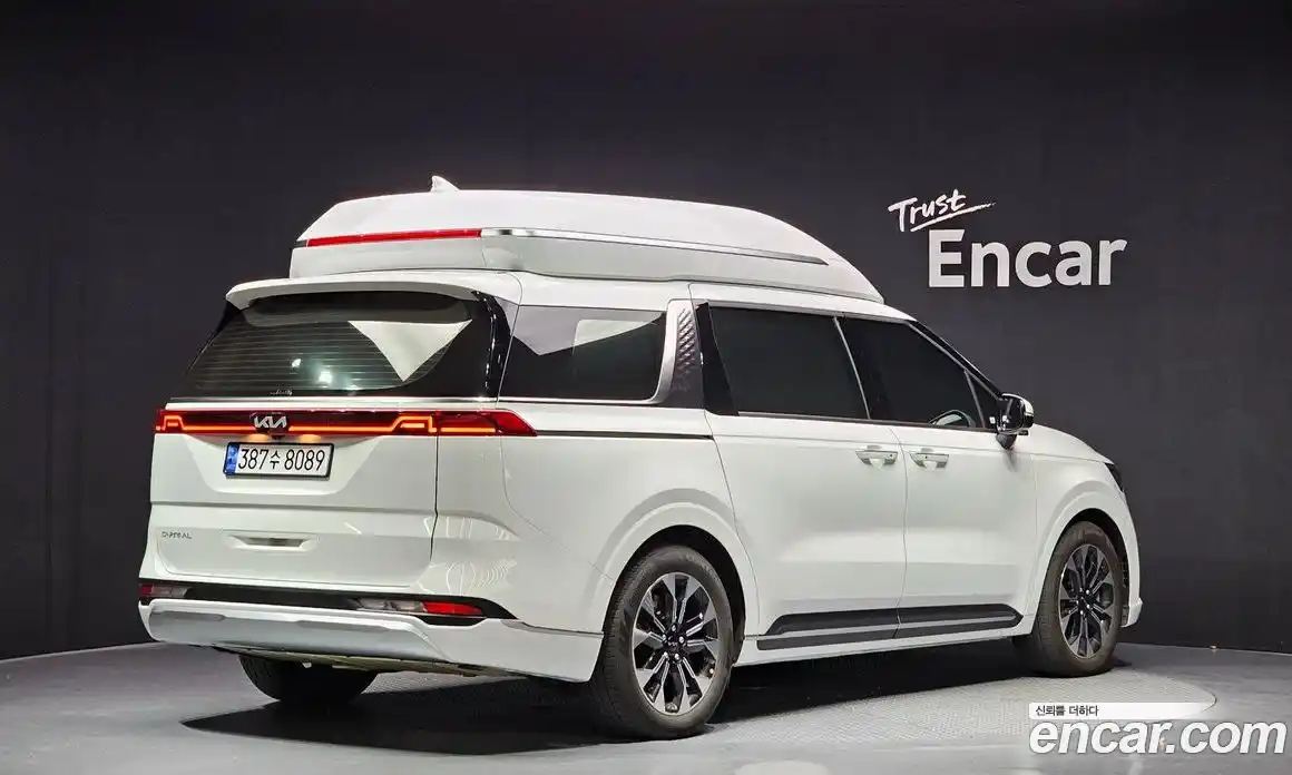 Kia Canival 2023 3.5 Автомат в Москве № 11511, фото 6