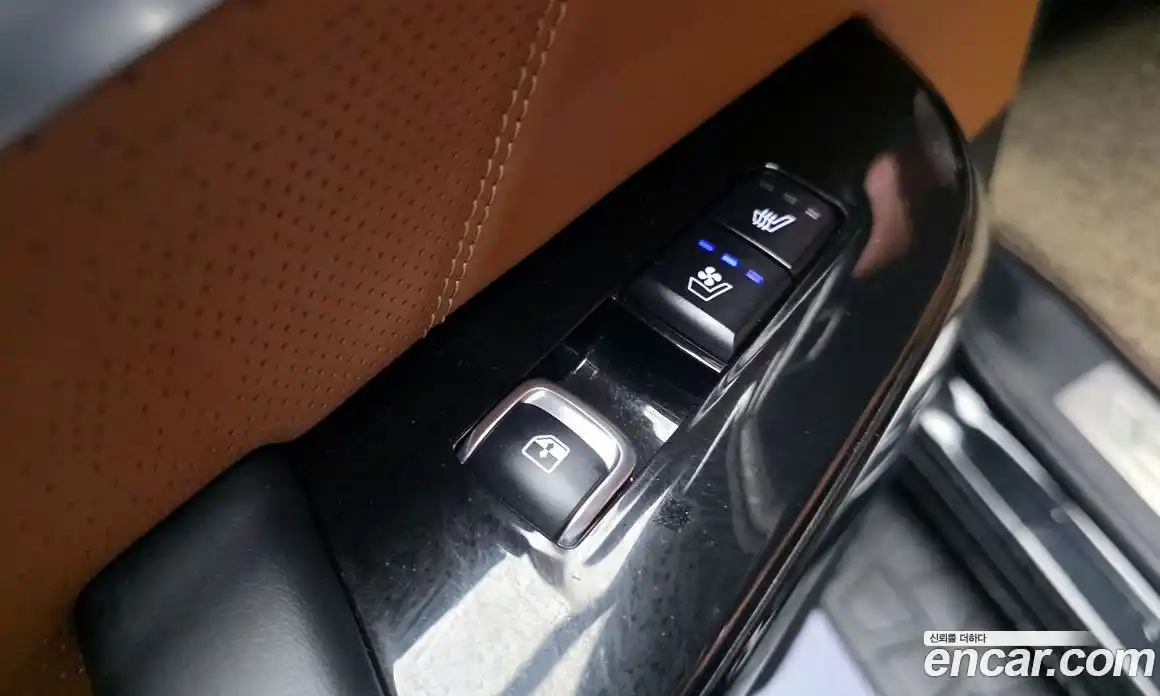 Kia Mohave 2022 3.0 Автомат в Москве № 120756, фото 17