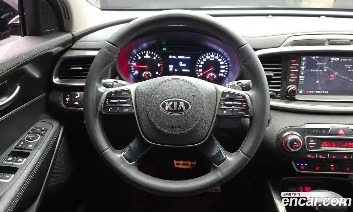Kia Sorento 2019 2.2 Автомат в Москве № 122894, фото 16