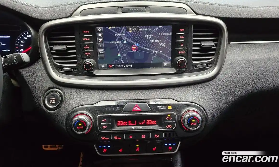 Kia Sorento 2019 2.2 Автомат в Москве № 122894, фото 18