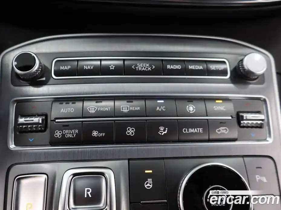 Hyundai Santa Fe 2023 1.6 Автомат в Москве № 123035, фото 16