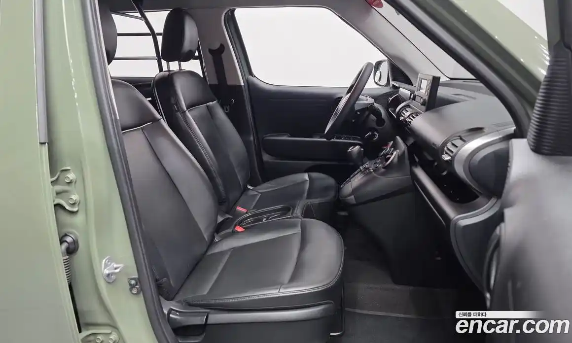 Hyundai Casper 2023 1.0 Автомат в Москве № 124610, фото 11