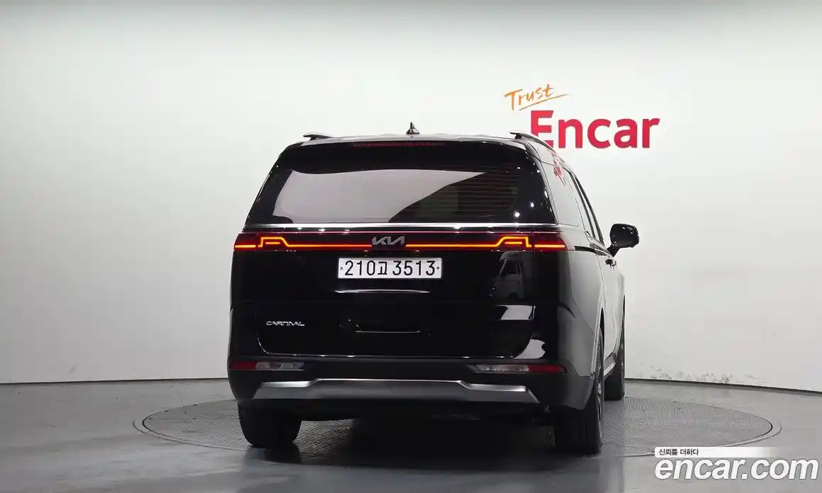 Kia Canival 2023 2.2 Автомат в Москве № 131616, фото 10