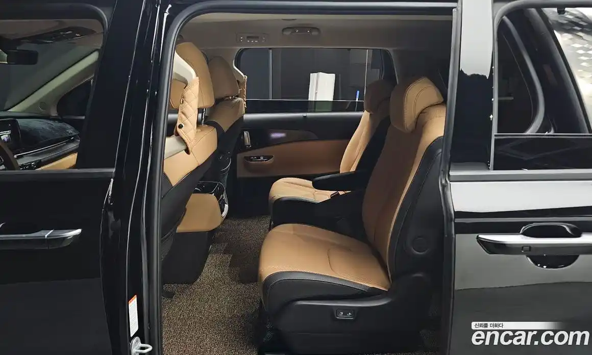 Kia Canival 2023 3.5 Автомат в Москве № 134329, фото 16