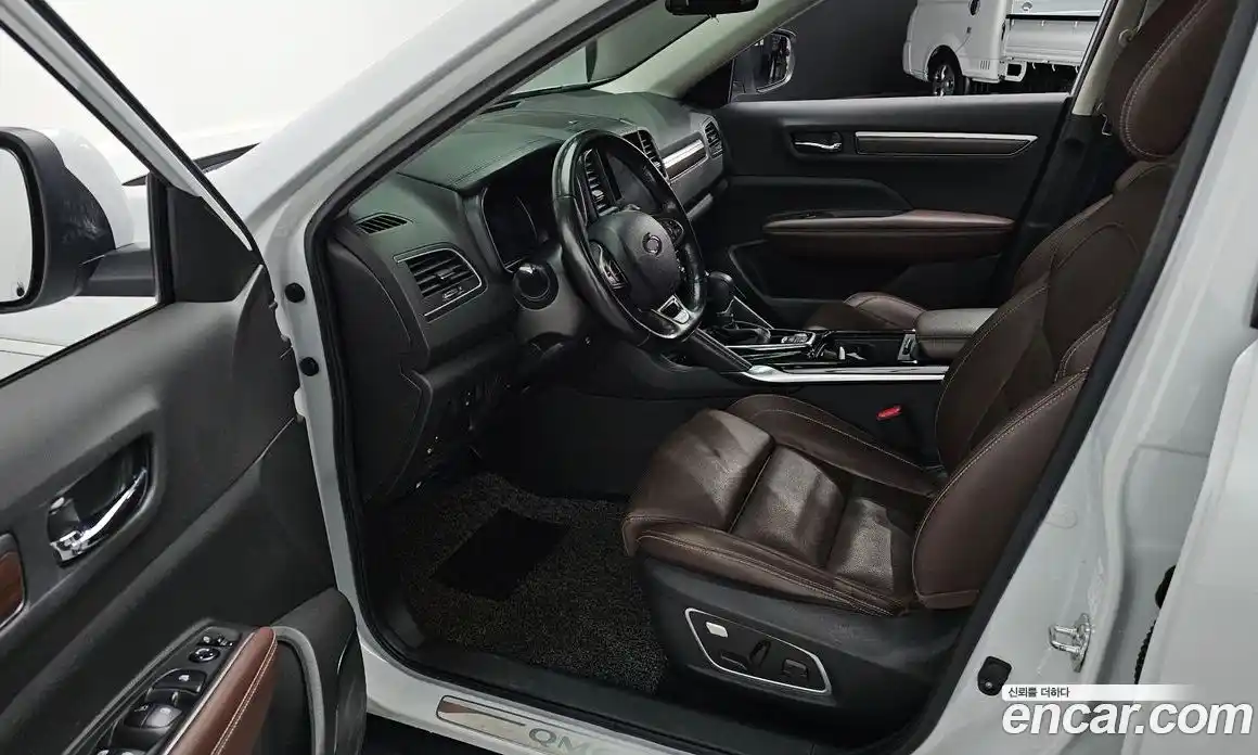 Renault QM6 2020 2.0 Автомат в Москве № 139875, фото 11