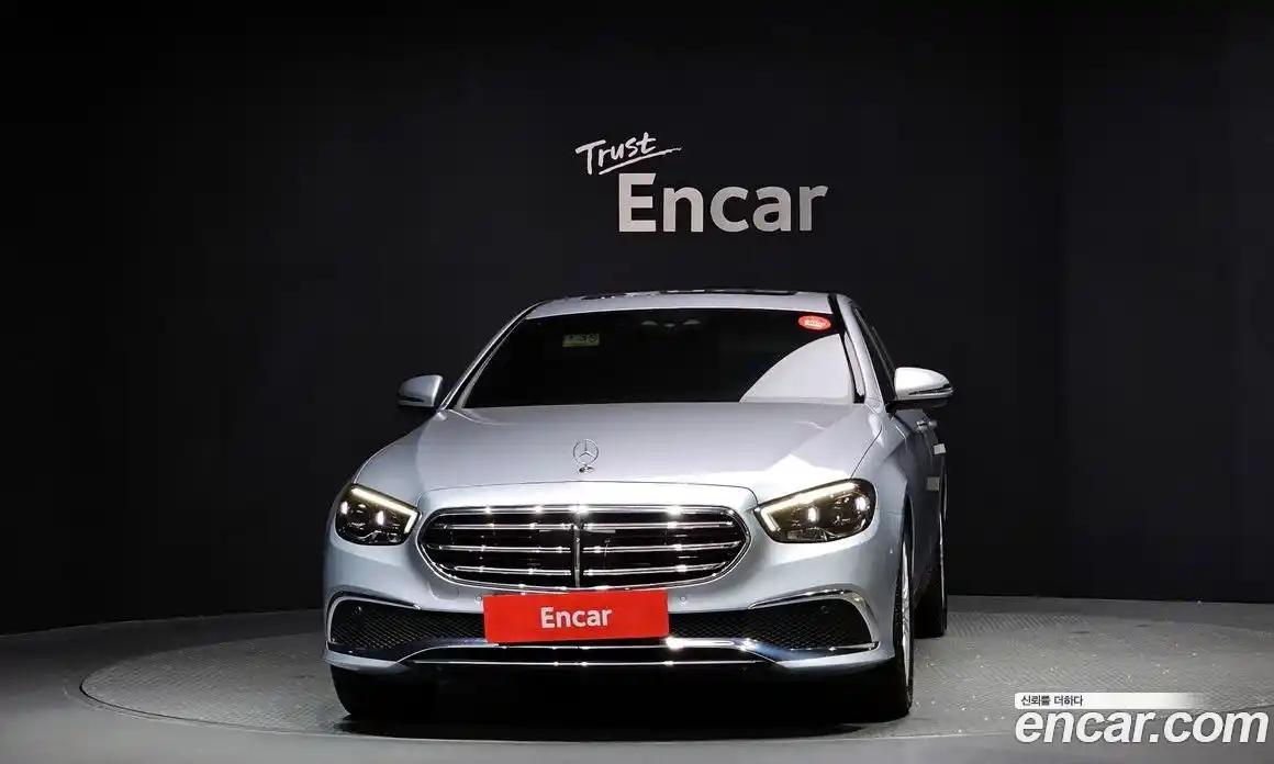 Mercedes-Benz E-Class 2021 2.0 Автомат в Москве № 141505, фото 17