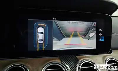 Mercedes-Benz E-Class 2021 2.0 Автомат в Москве № 141505, миниатюра 6