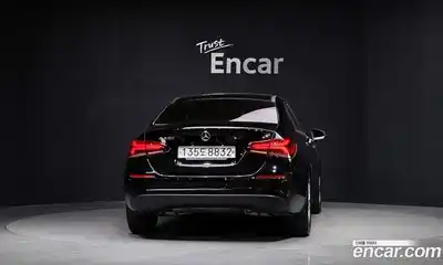 Mercedes-Benz A-Class 2020 2.0 Автомат в Москве № 141583, миниатюра 4