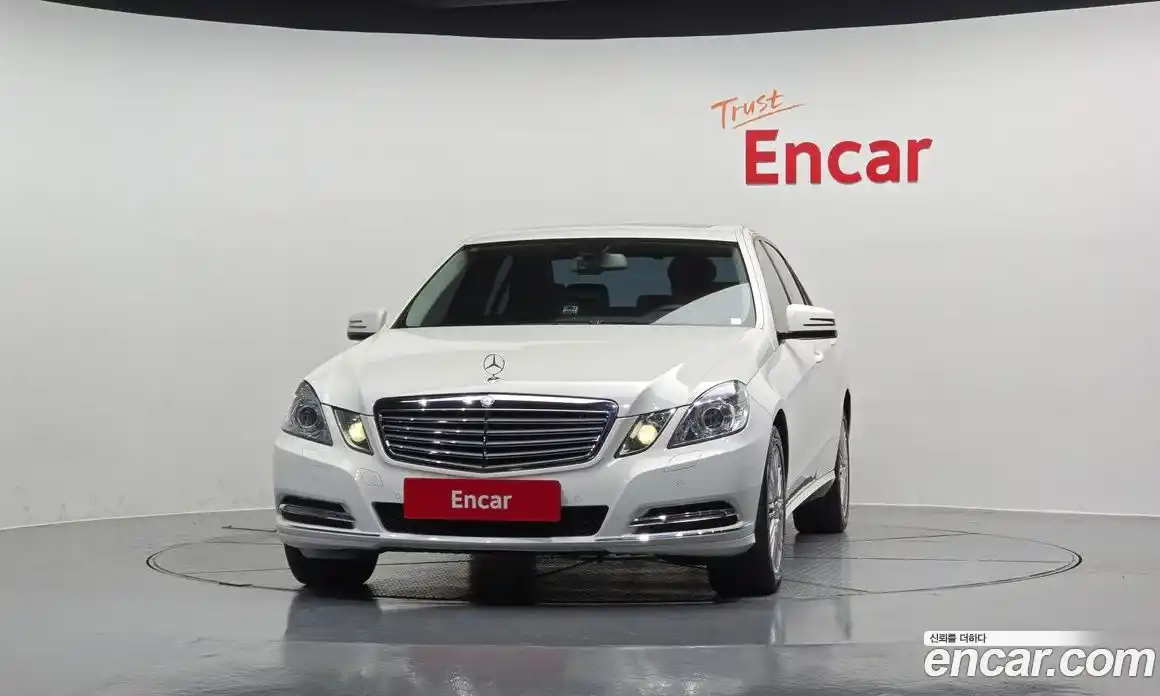 Mercedes-Benz E-Class 2011 3.5 Автомат в Москве № 142011, фото 12