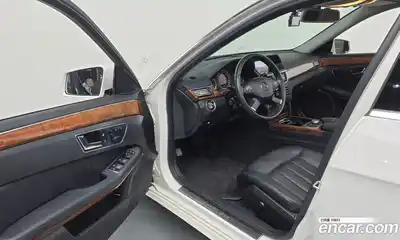 Mercedes-Benz E-Class 2011 3.5 Автомат в Москве № 142011, миниатюра 10