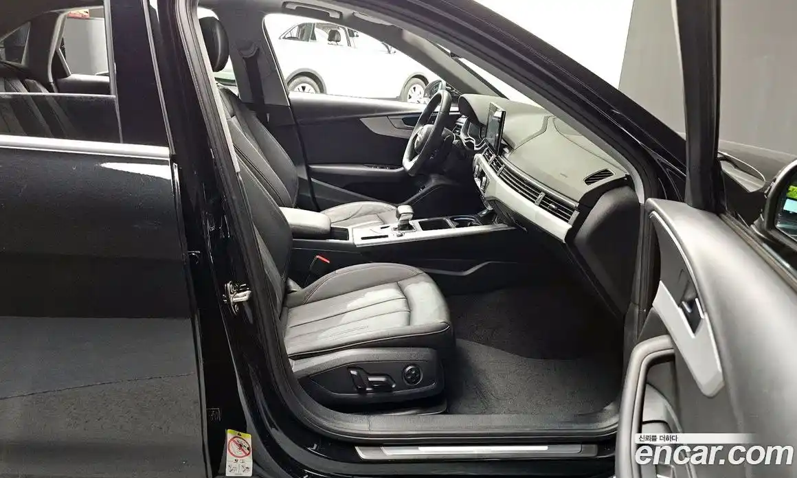 Audi A4 2023 2.0 Автомат в Москве № 142178, фото 11