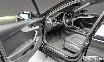 Audi A4 2023 2.0 Автомат в Москве № 142178, миниатюра 10