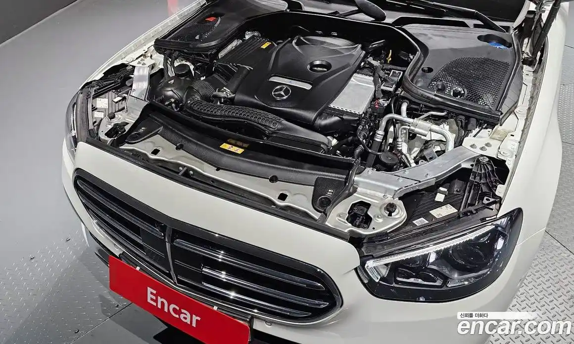 Mercedes-Benz E-Class 2022 2.0 Автомат в Москве № 142822, фото 6