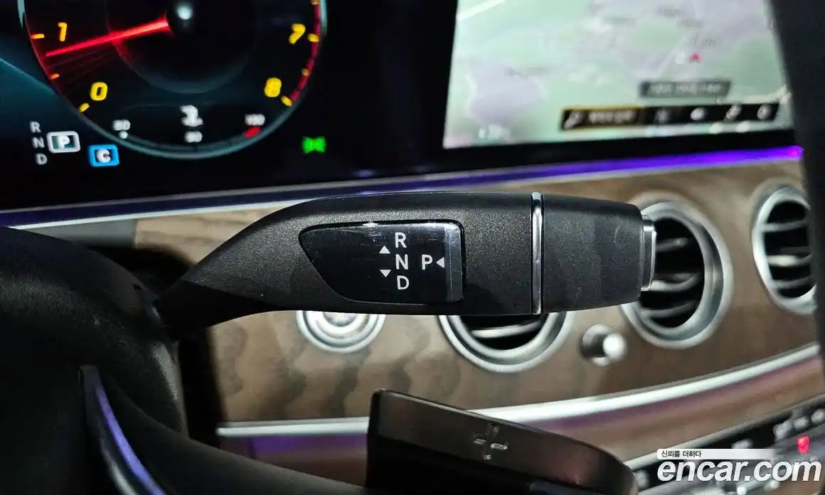 Mercedes-Benz E-Class 2022 2.0 Автомат в Москве № 142822, фото 9