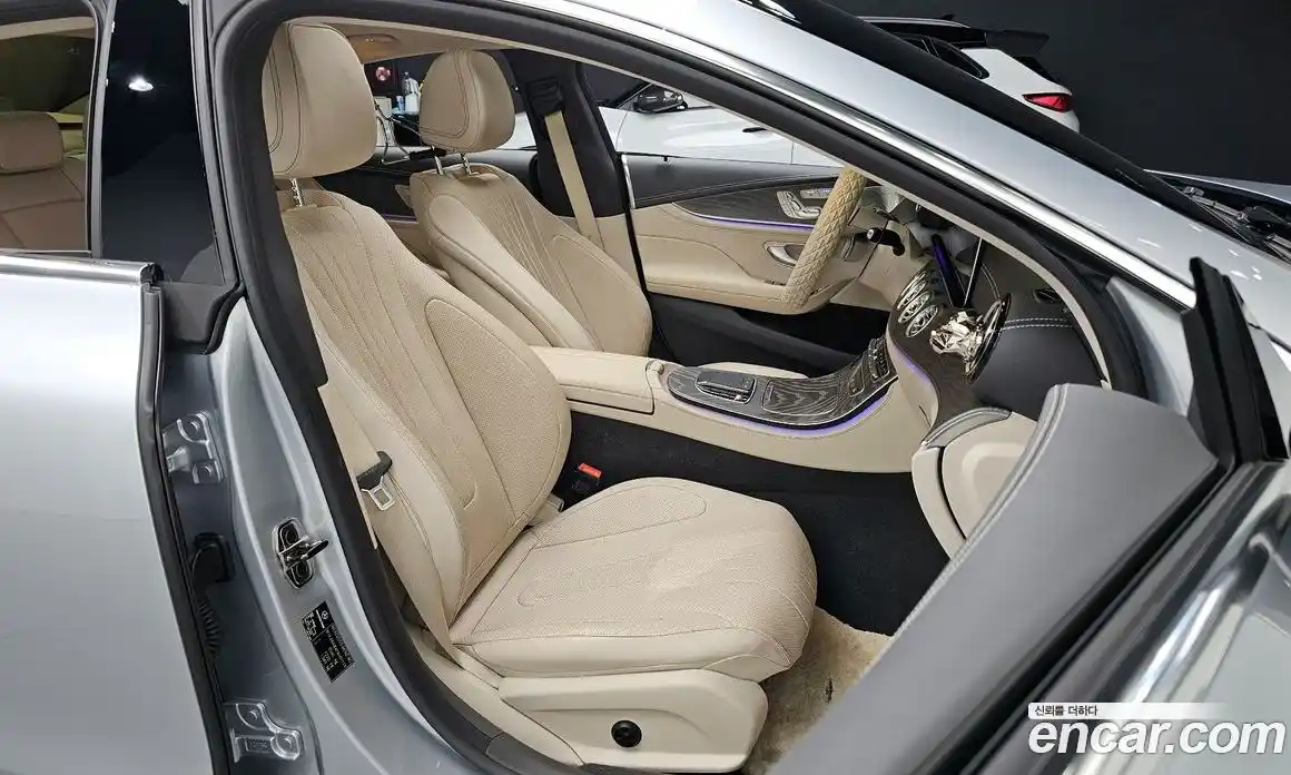 Mercedes-Benz CLS-Class 2023 3.0 Автомат в Москве № 143342, фото 19